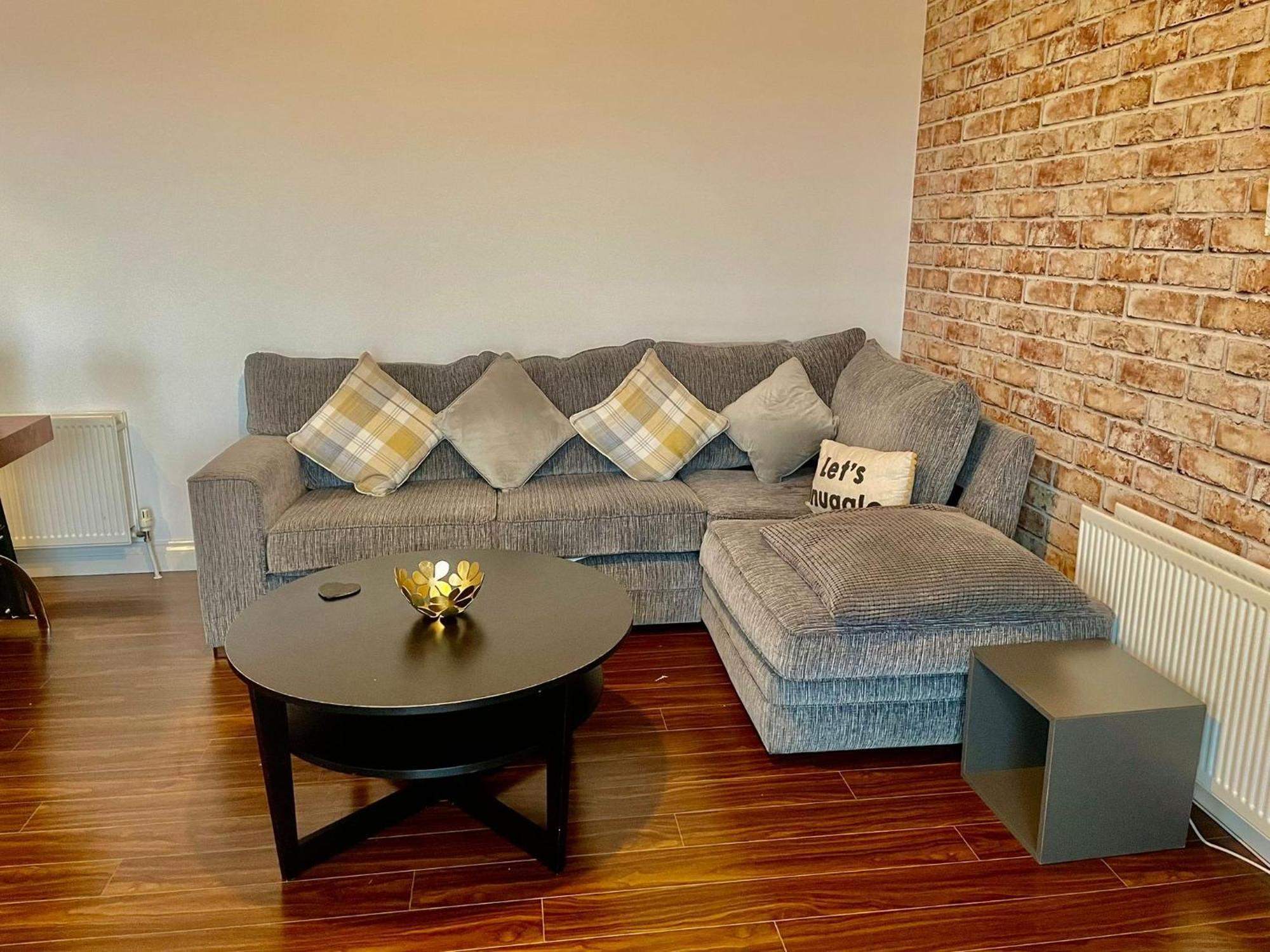 2 Bedroom City-Centre Apartment With Free Parking Belfast Exterior photo